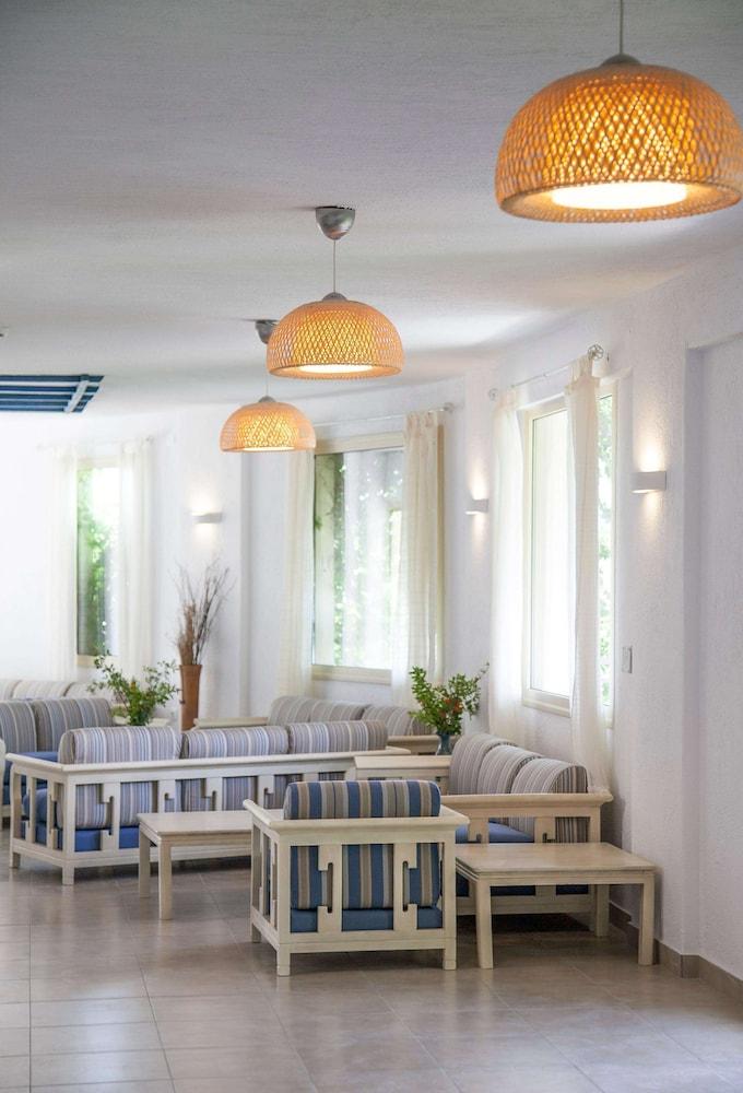 Elpida Village Hotel Istro