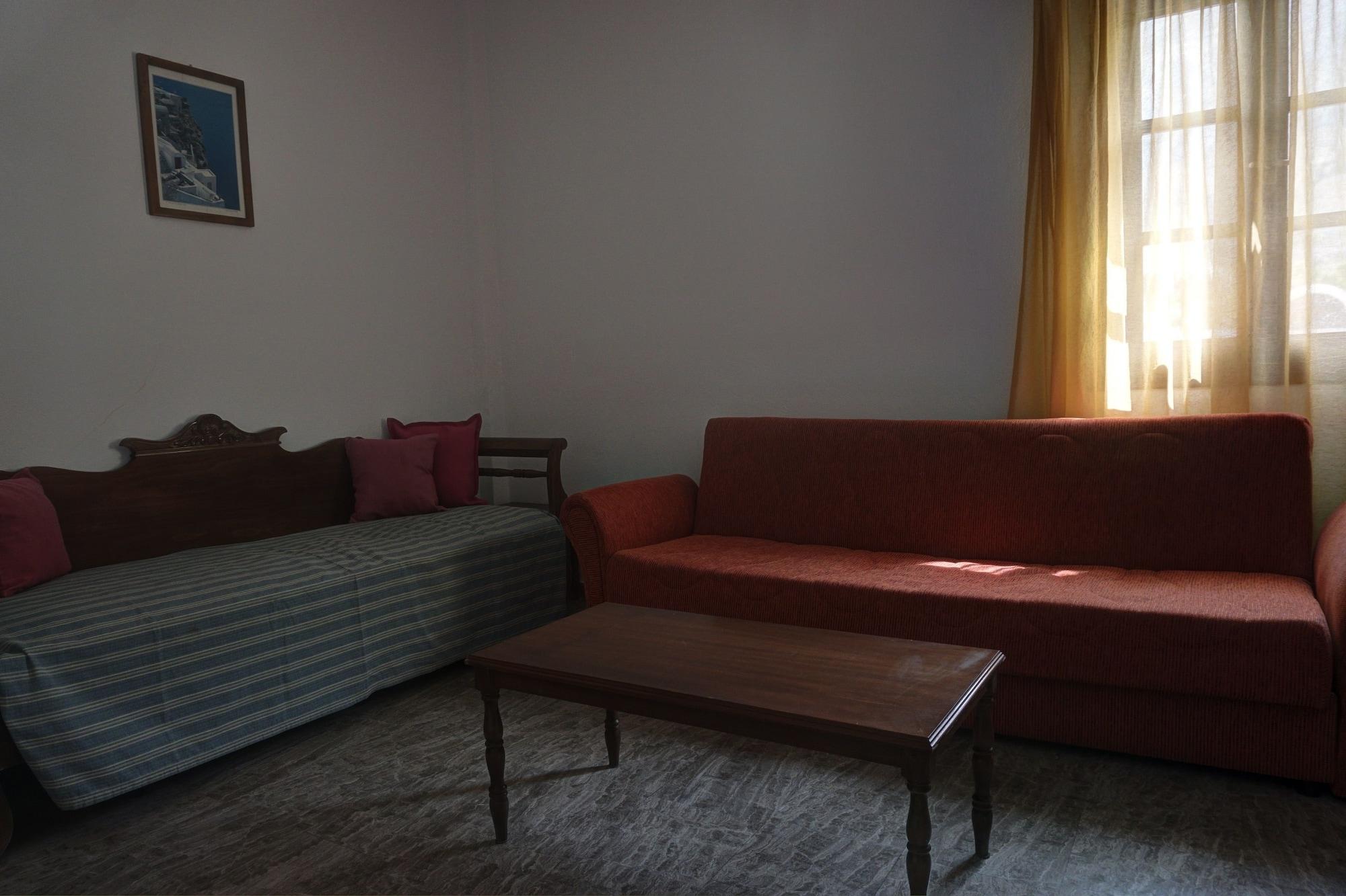 Black Apartment