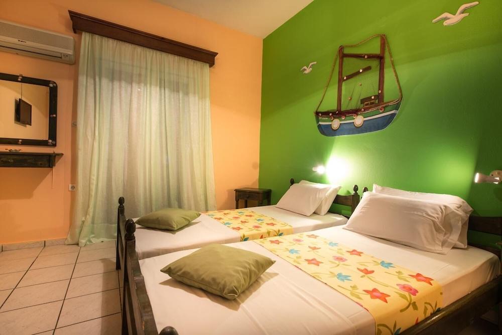 Two Brothers & Apts Aparthotel 3*