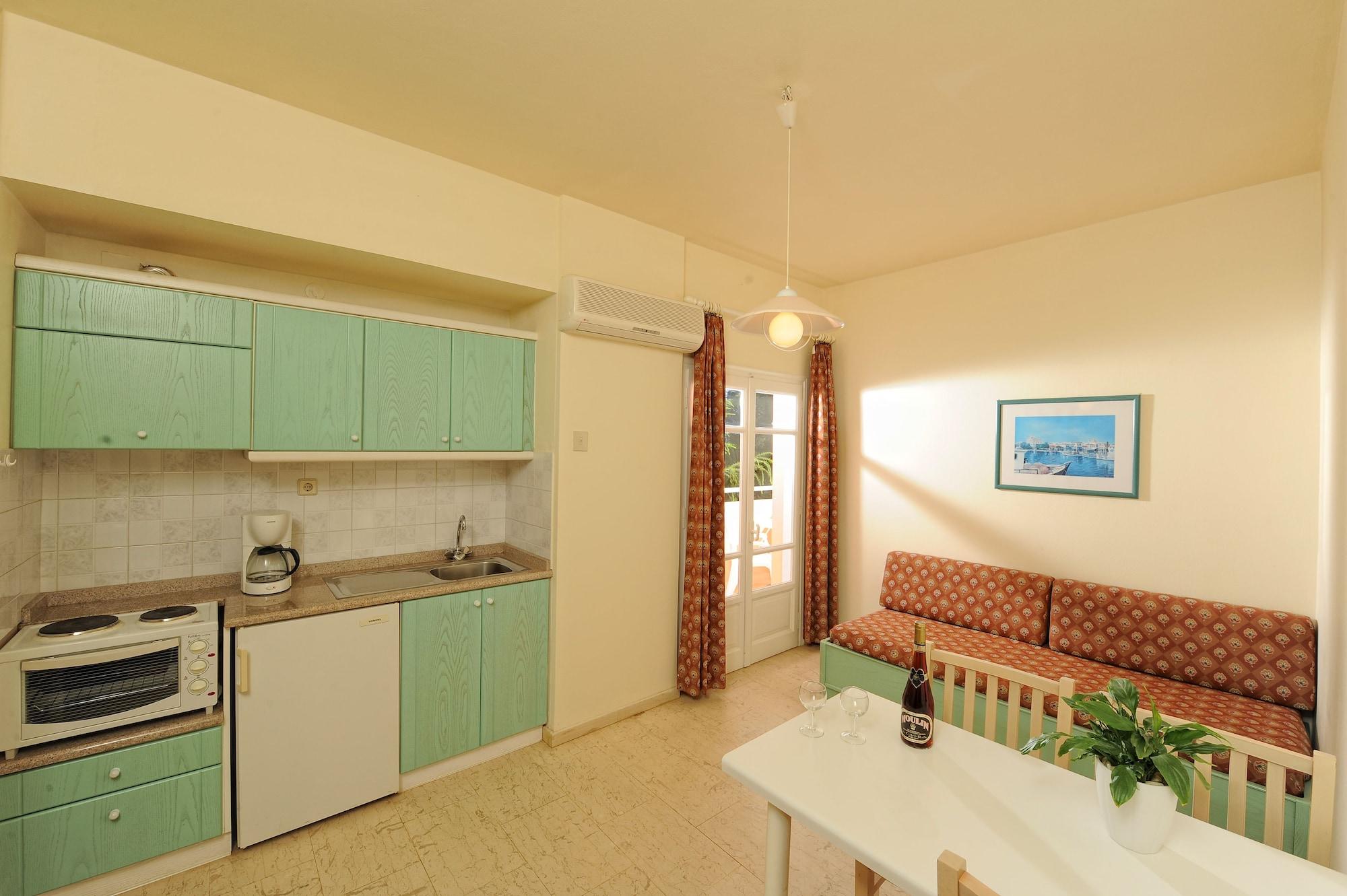 Manolis Aparthotel Malia (Crete)