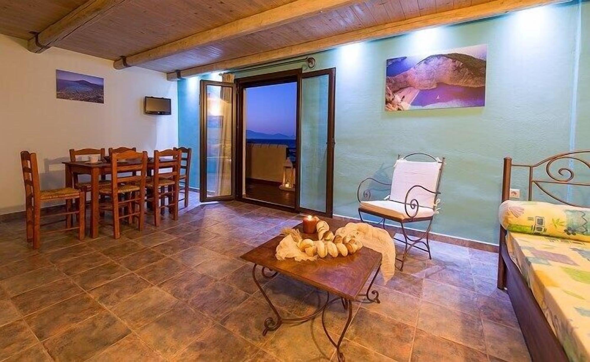Dantes Maisonettes Apartment *