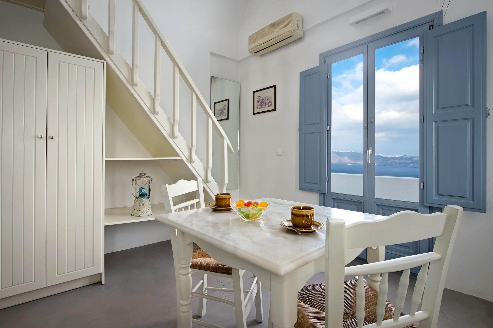 Hotel Apanemo & Akrotiri (Santorini)