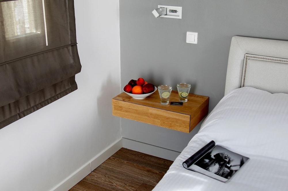 Fresh Boutique Hotel 3*