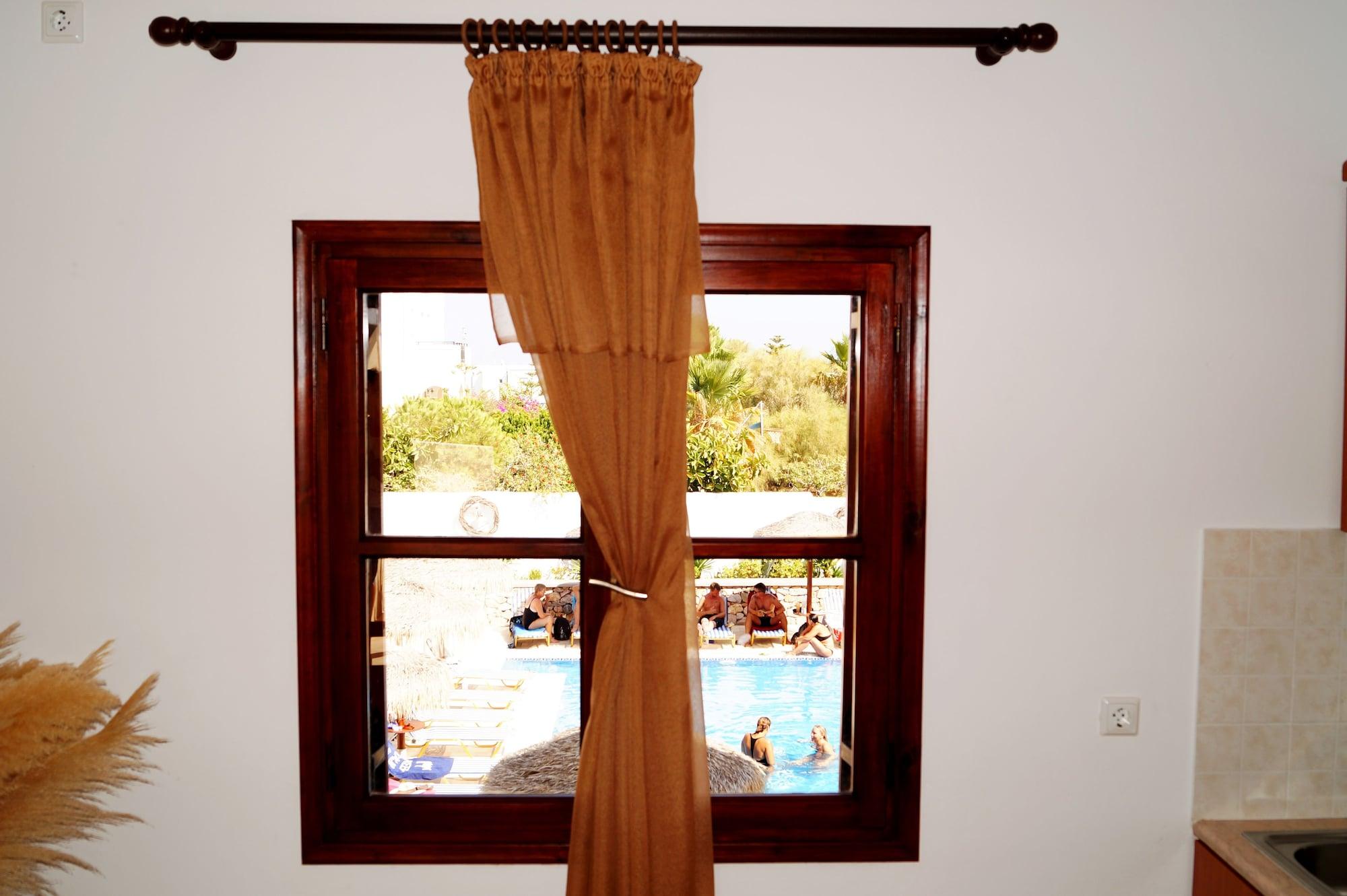 Angira Hotel Kamari (Santorini)