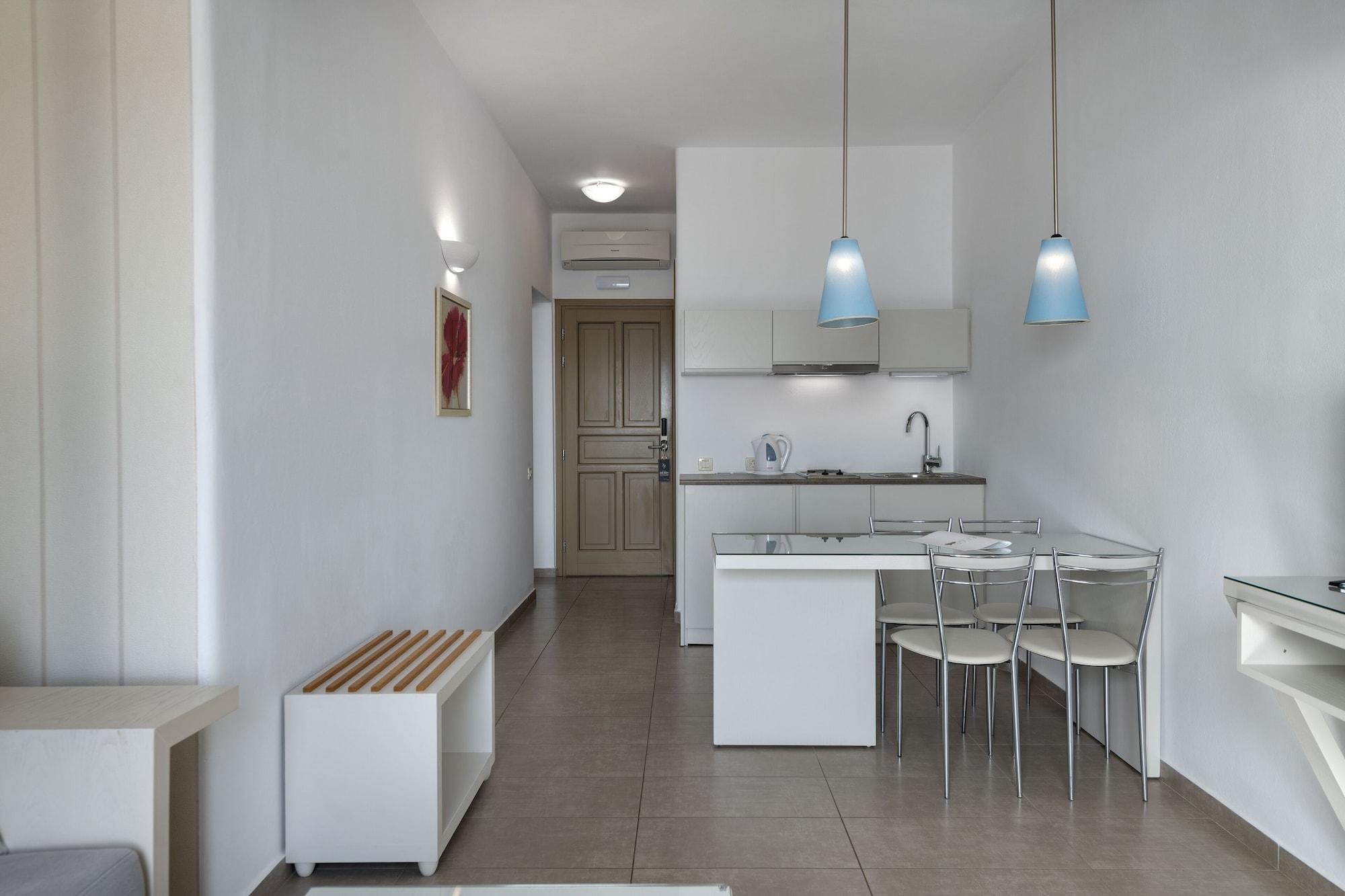 Lithos By Spyros & Flora Hotel