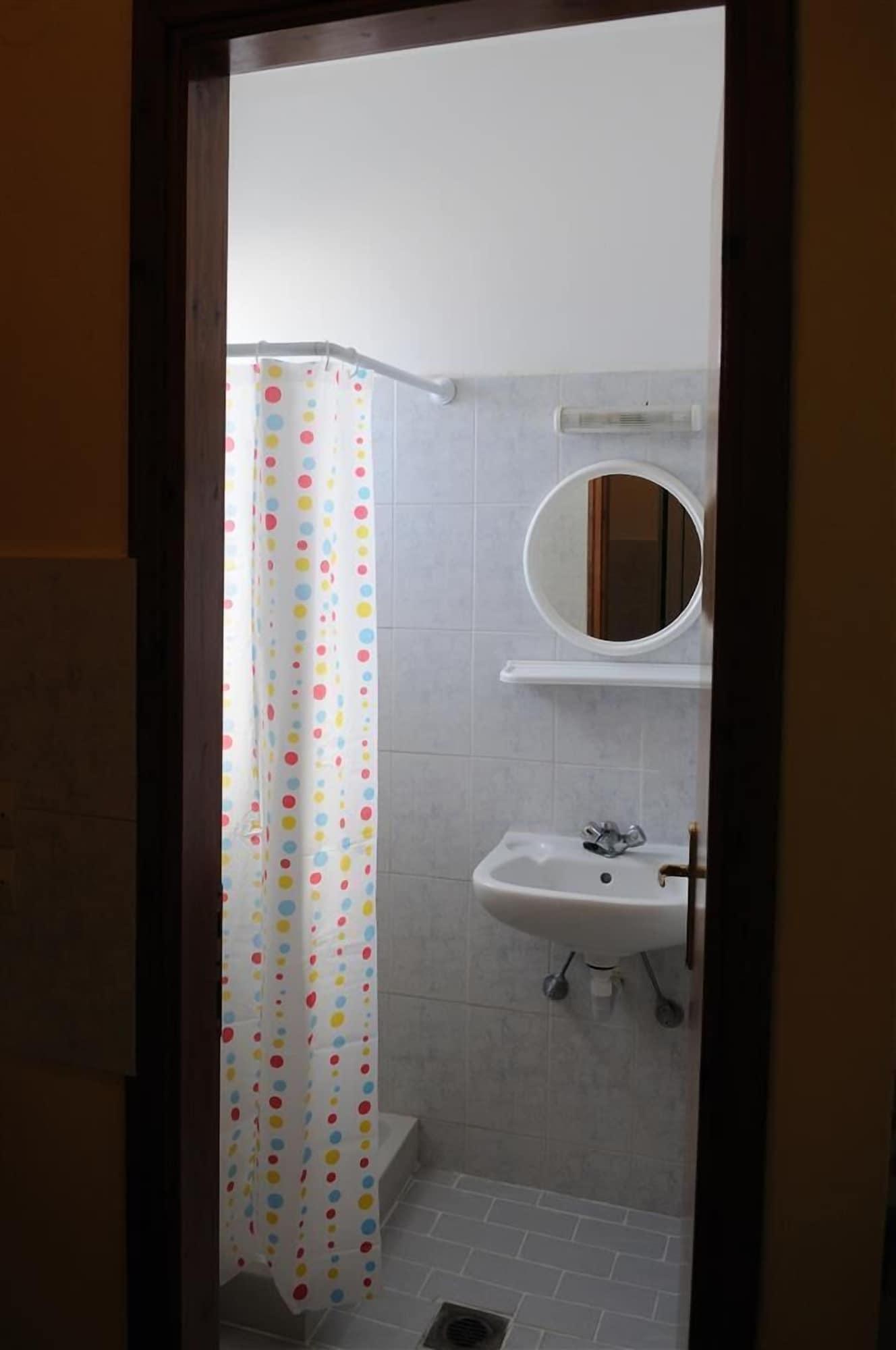 Nikos 2 & Aparthotel 2*
