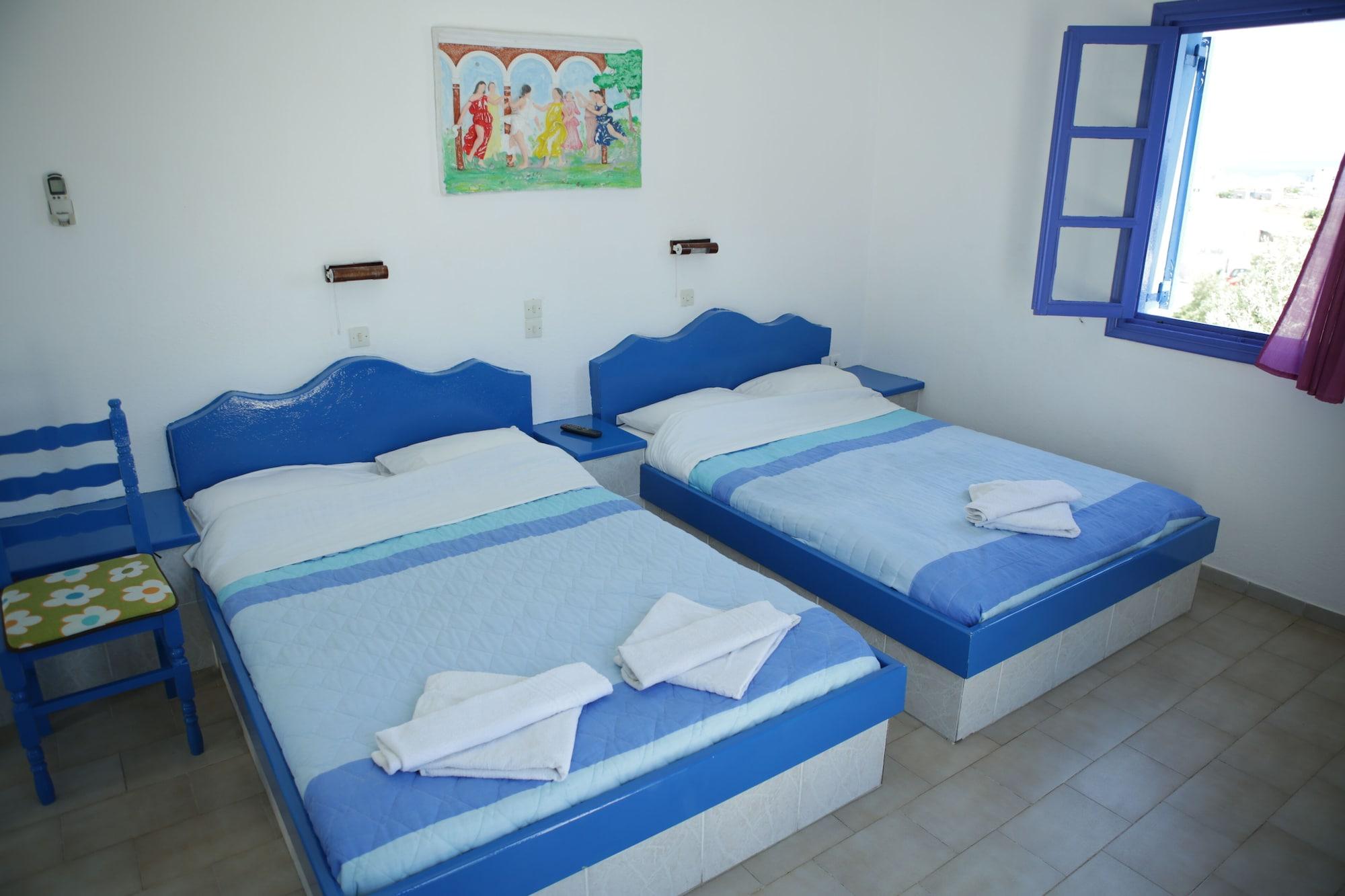 Perissa Hotel 2*