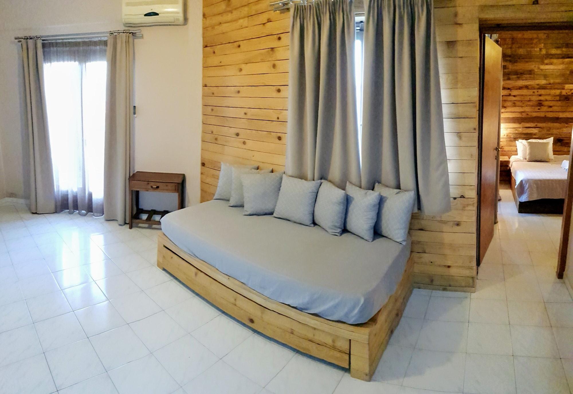Anemos Aparthotel Polychrono