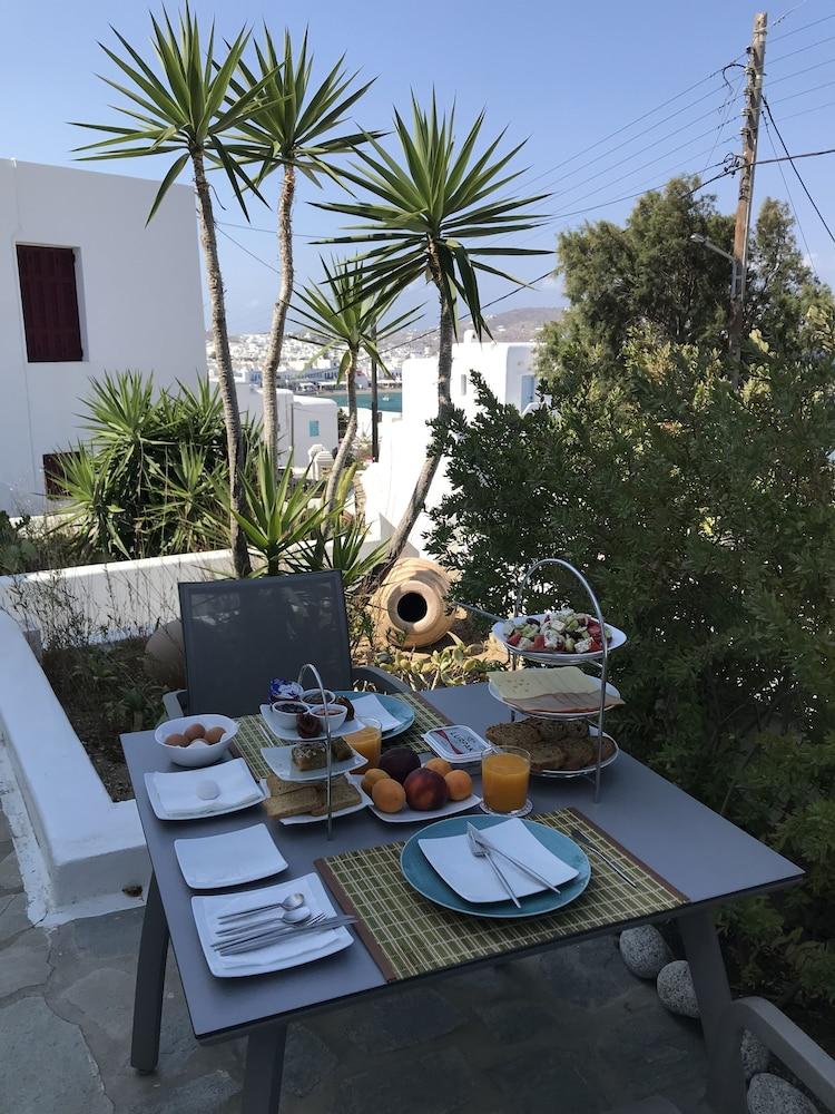 Melangel * Mykonos Town