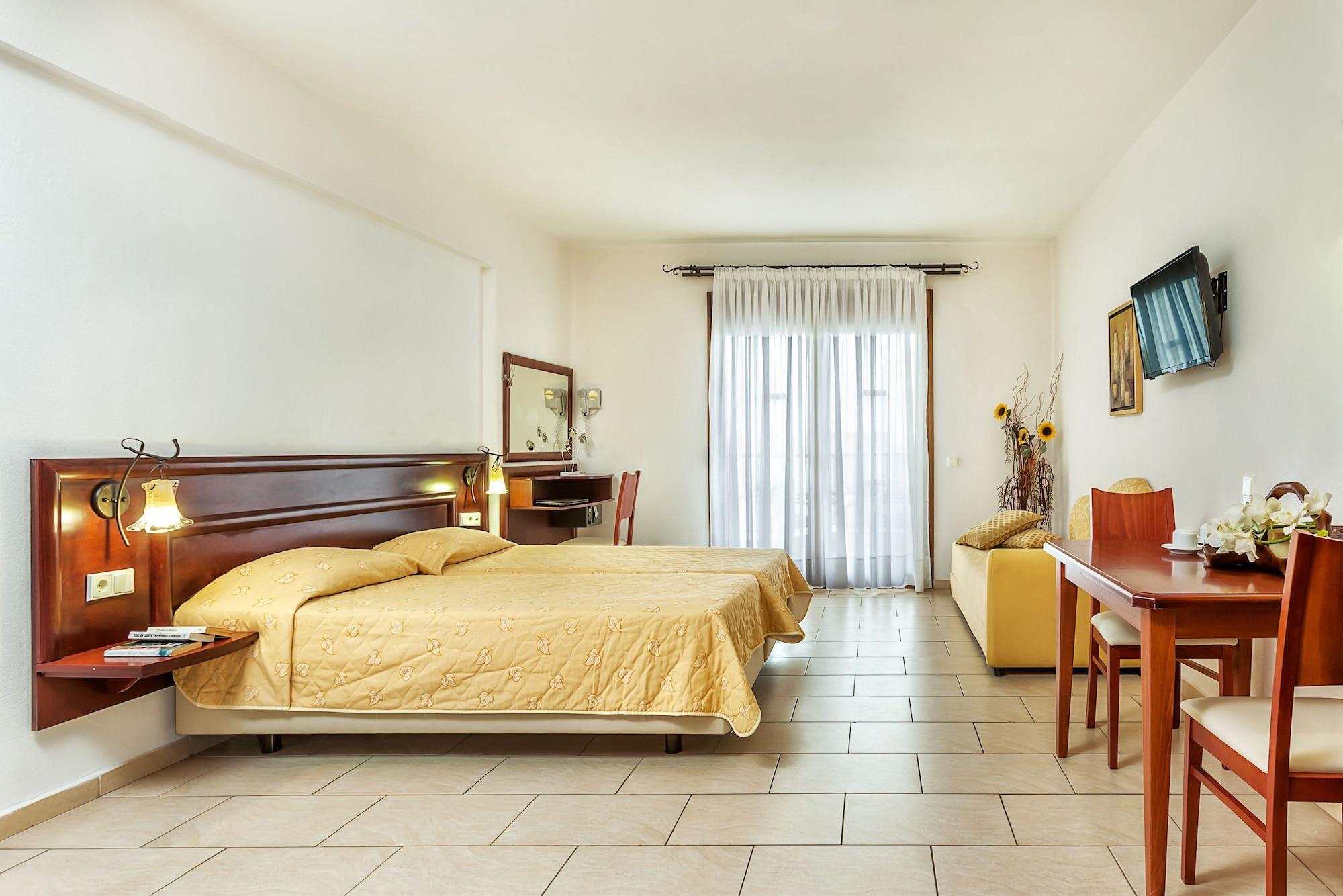 Nereides Aparthotel 2*
