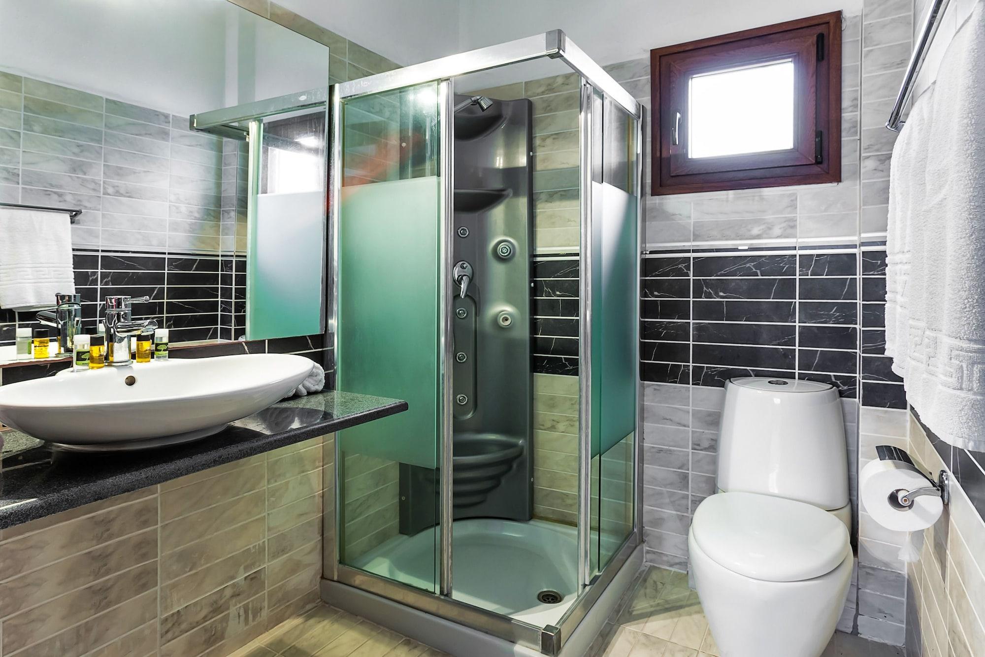 Nereides Aparthotel 2*