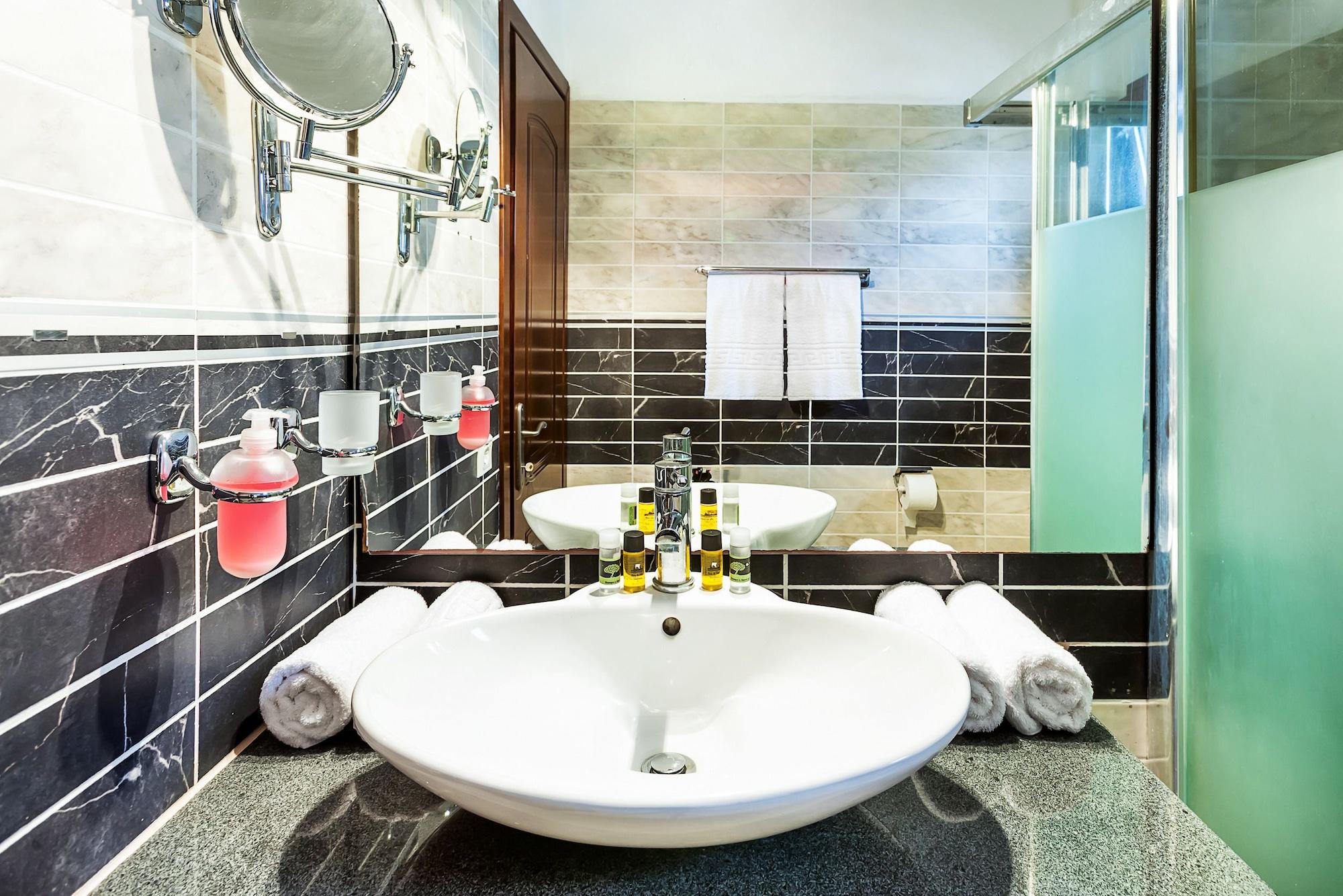 Aparthotel Nereides Hanioti