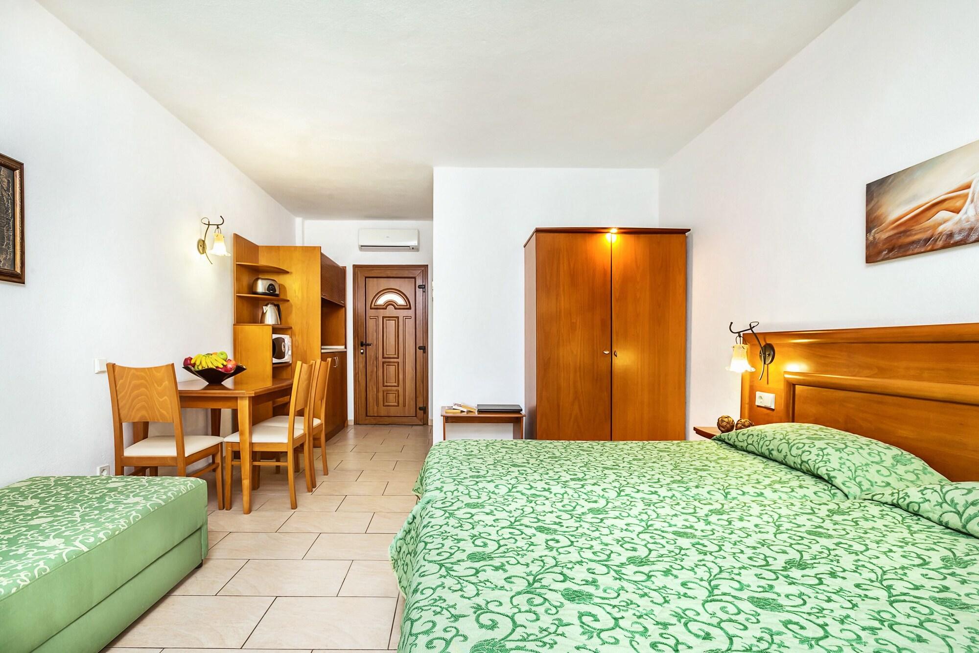 Aparthotel Nereides Hanioti