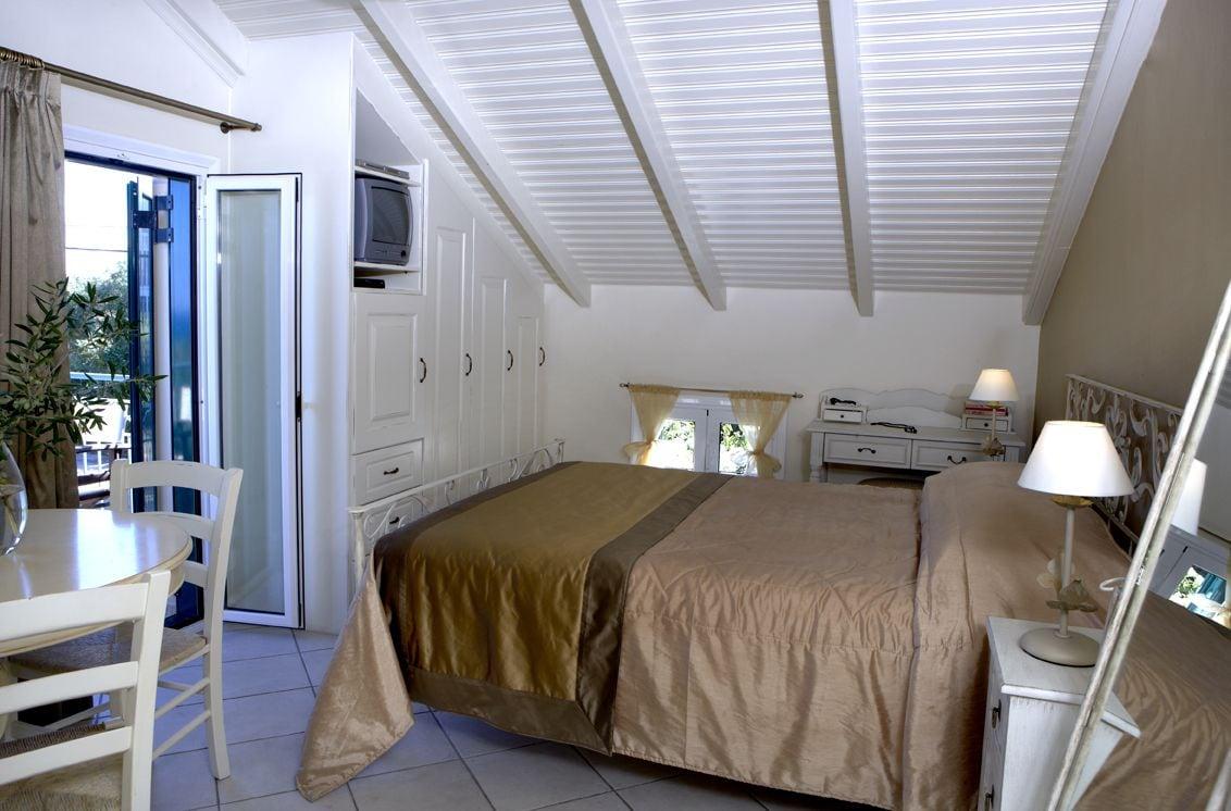 Aparthotel Dafnoudi 2*