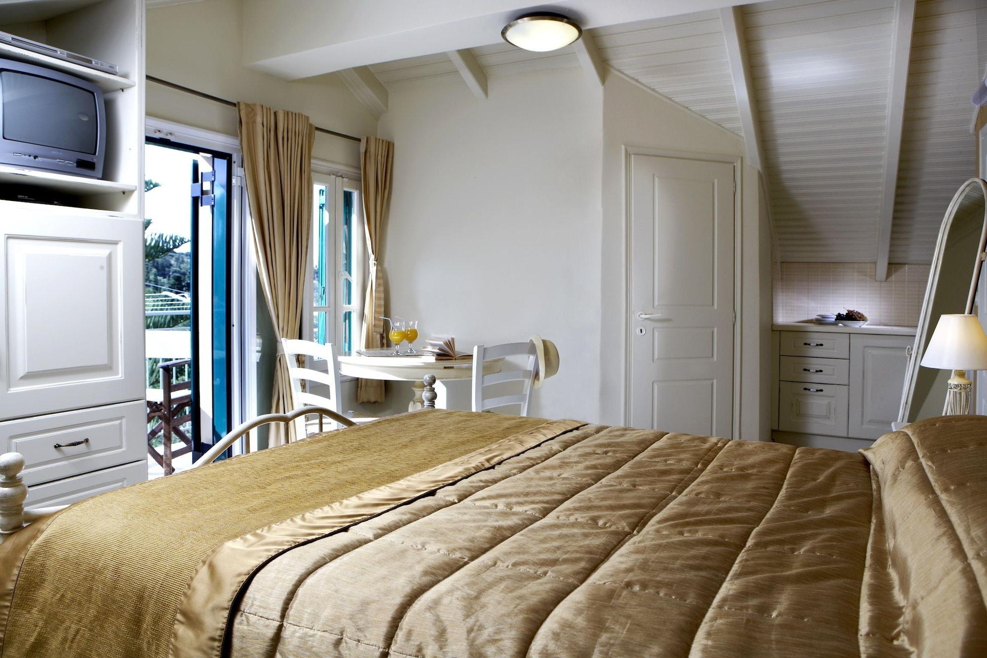 Aparthotel Dafnoudi Antipata (Erisos)