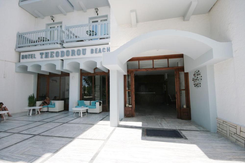 Theodorou Aparthotel