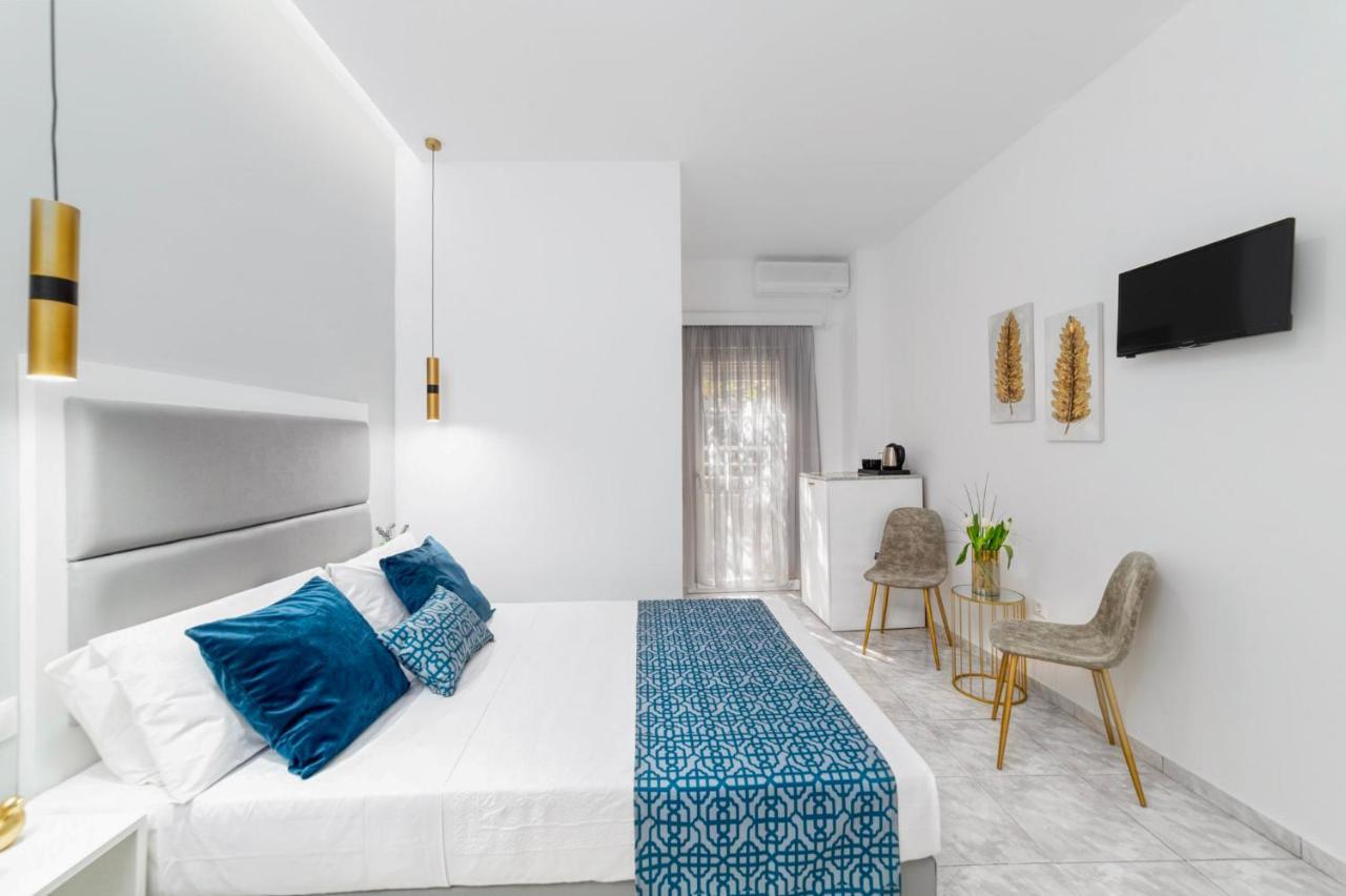 Roxani Hotel 3*