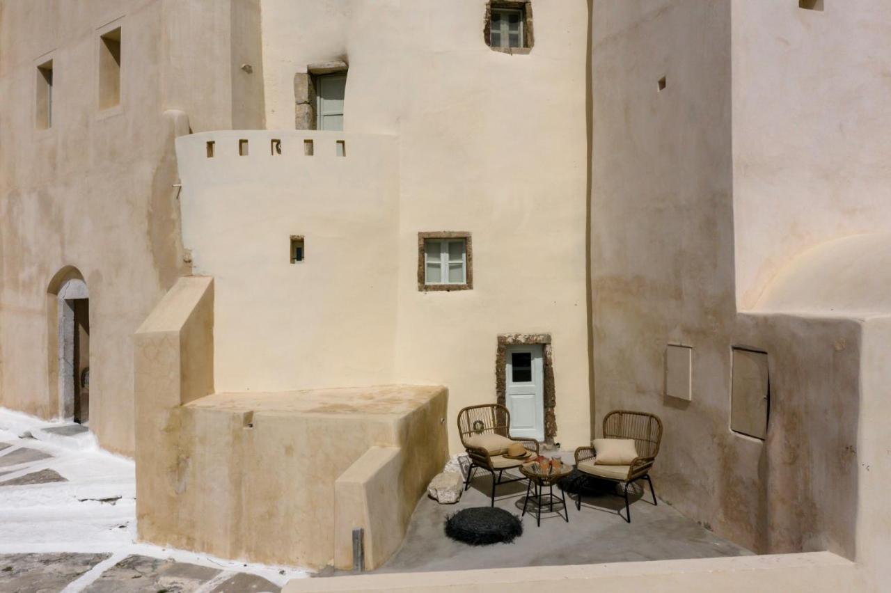 Exi Castle Guest house *
