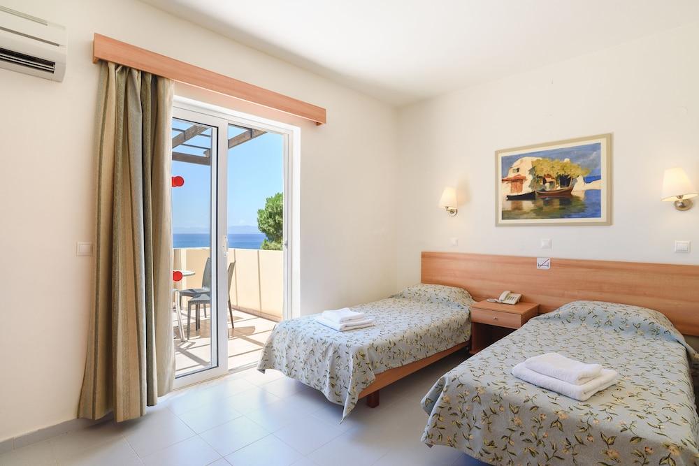 Matina Pefkos 3*