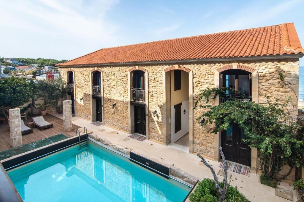 Volakas Beachfront Villa