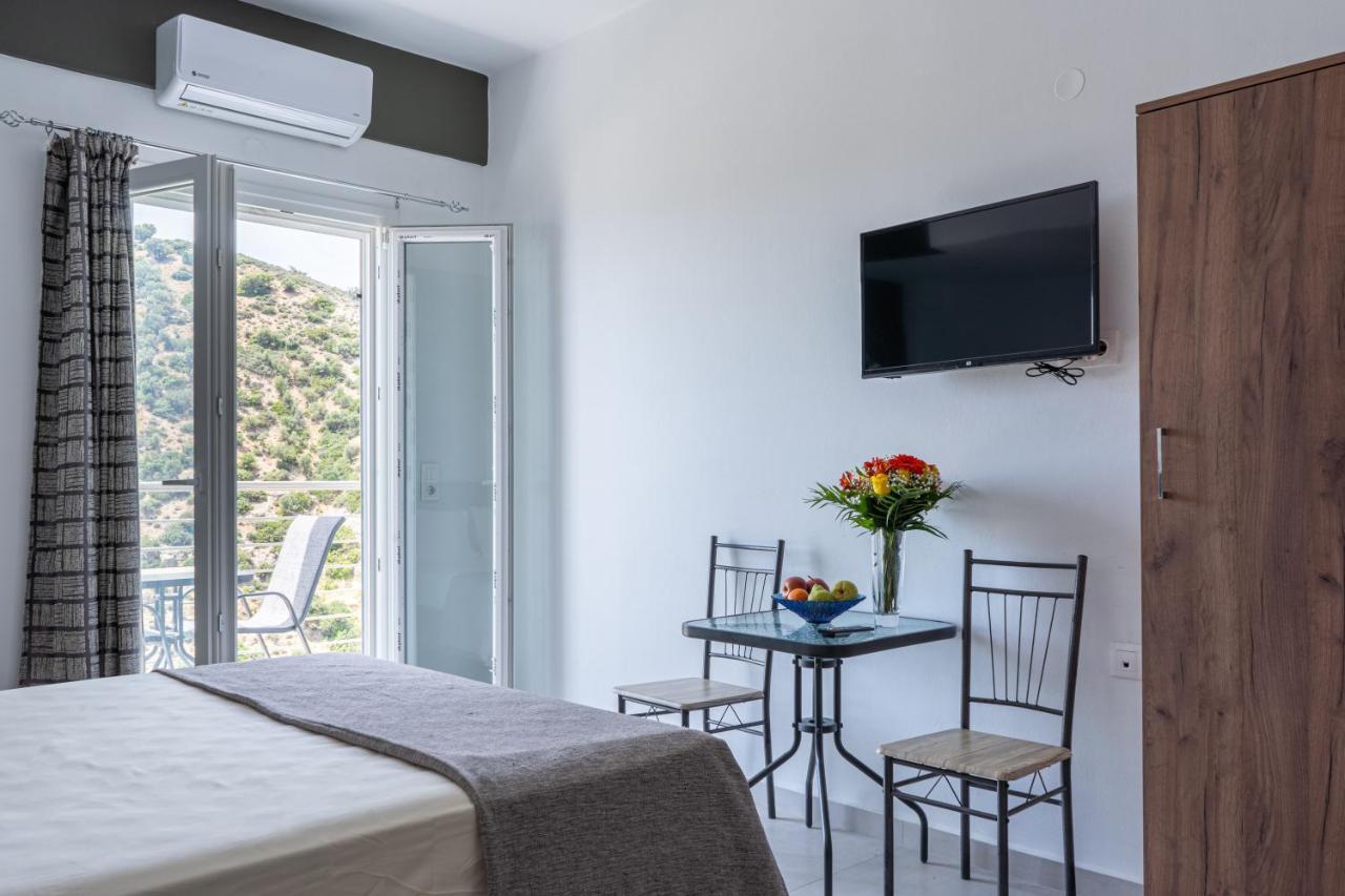 Christos Seaview Apartment Agia Galini (Crete)