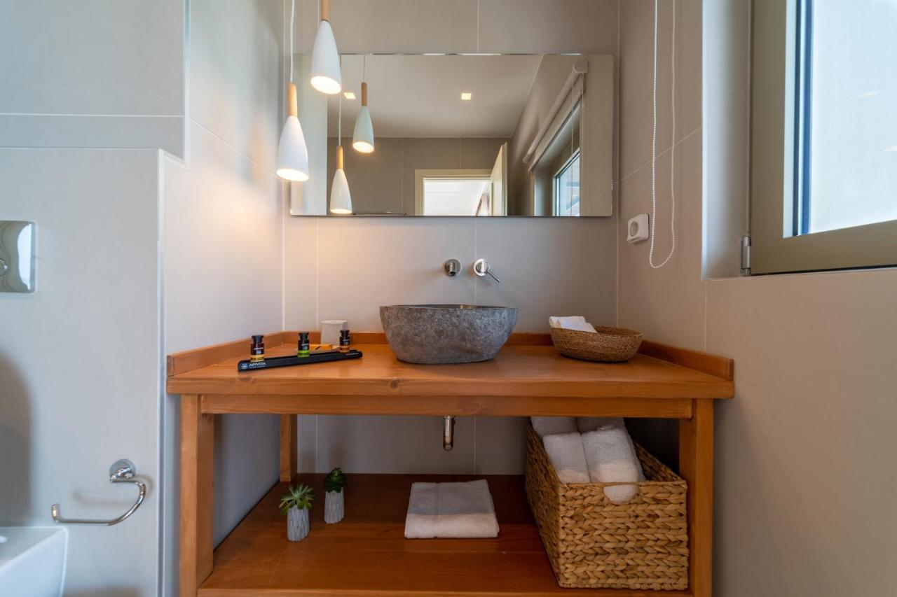 Thea Apartment