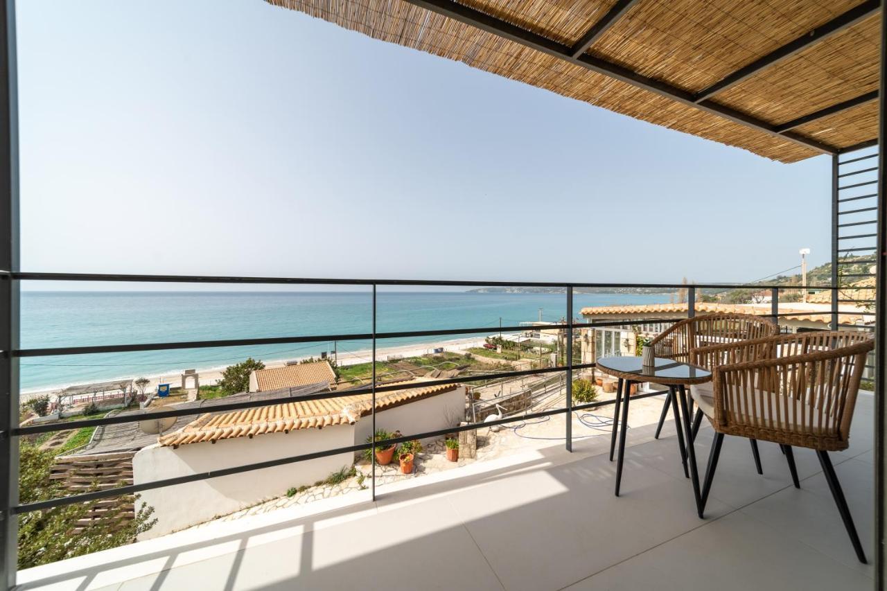 Apartment Thea Lourdata (Kefalonia)
