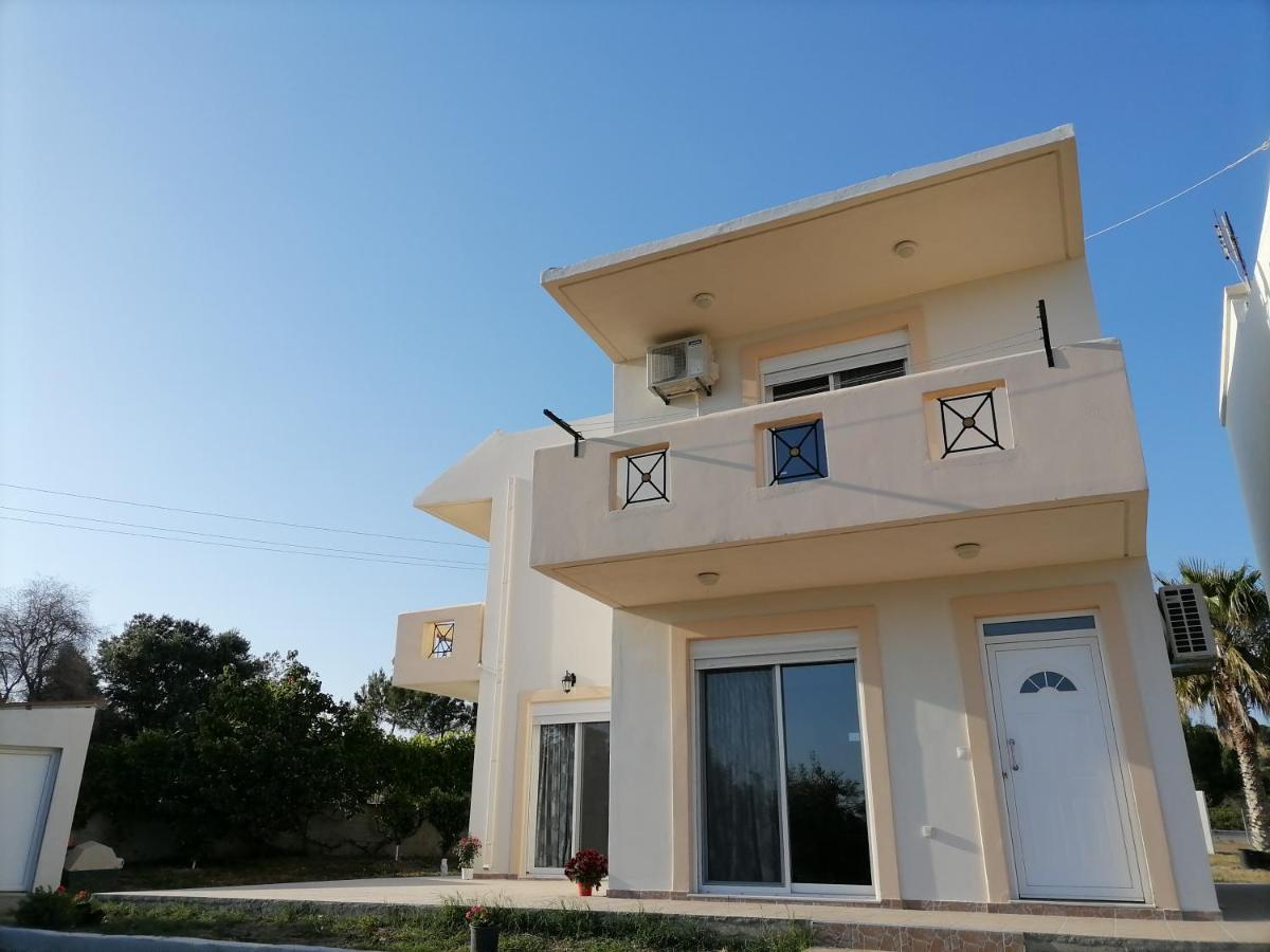 Katerina In Villa *
