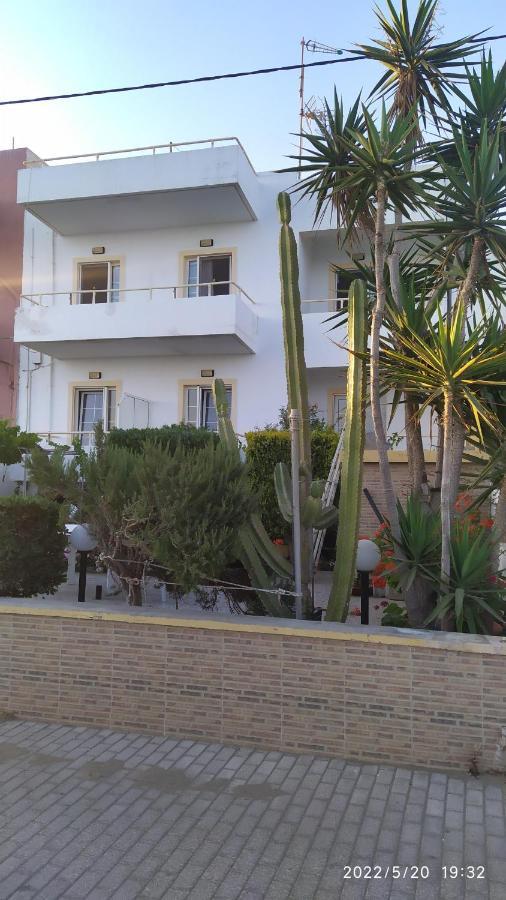 Ambrosia Makry Gialos (Crete)