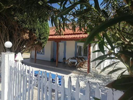 Porto Almira Beachfront House Holiday home *