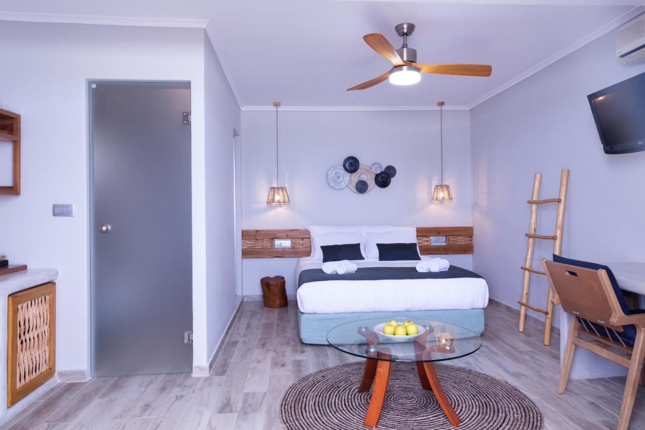 Glykeria Mini 3* Perivolos (Santorini)