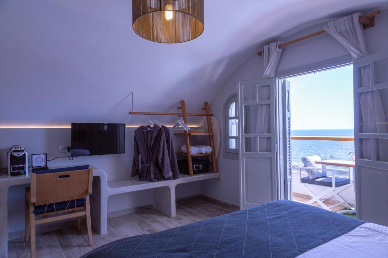 Glykeria Mini 3* Perivolos (Santorini)