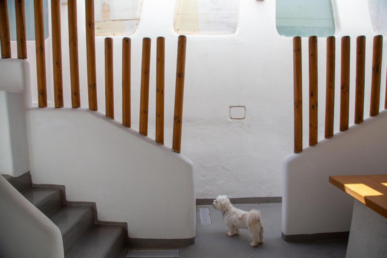 Glykeria Mini 3* Perivolos (Santorini)