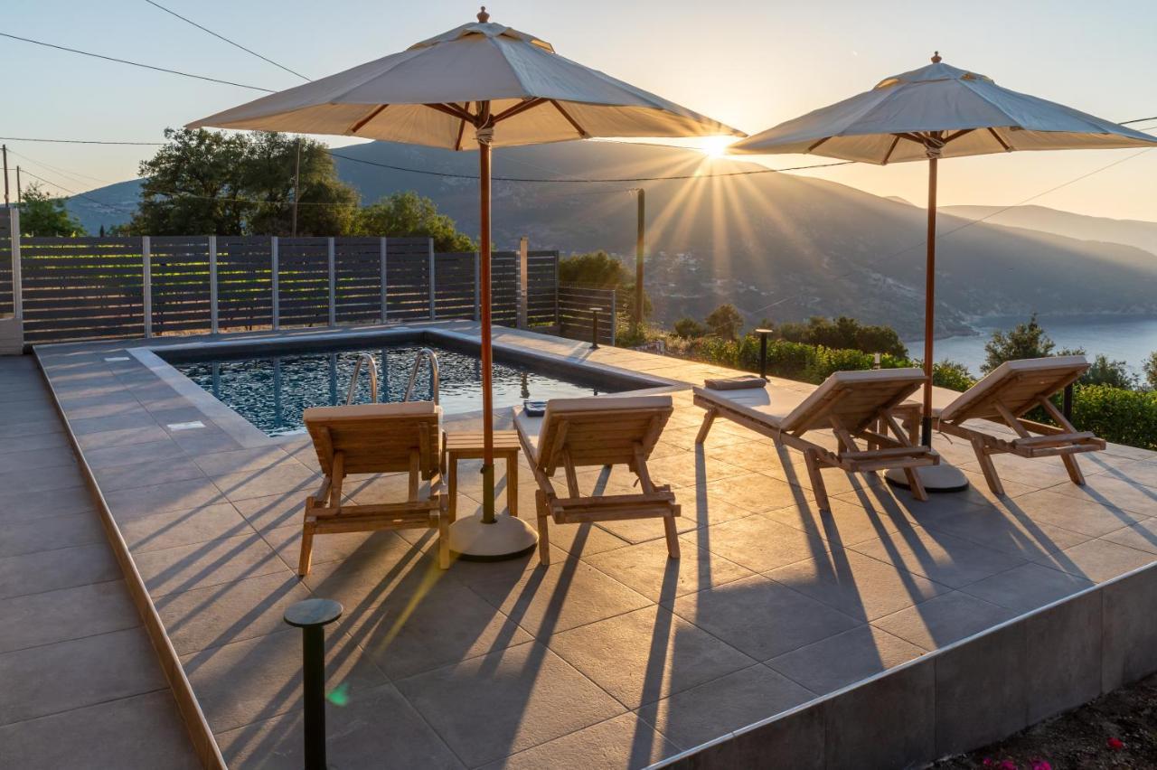 Villa Athina *