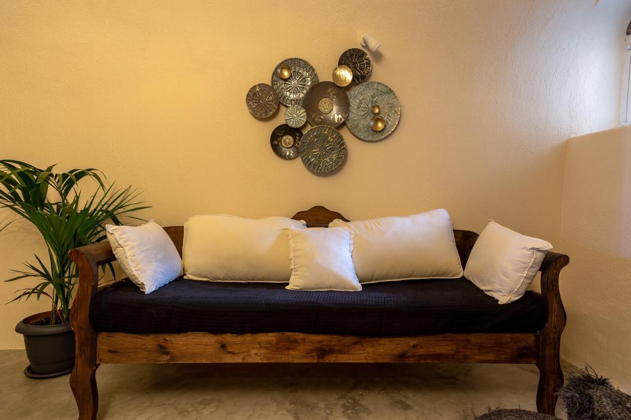 Exi Castle Guest house Emporio (Santorini)