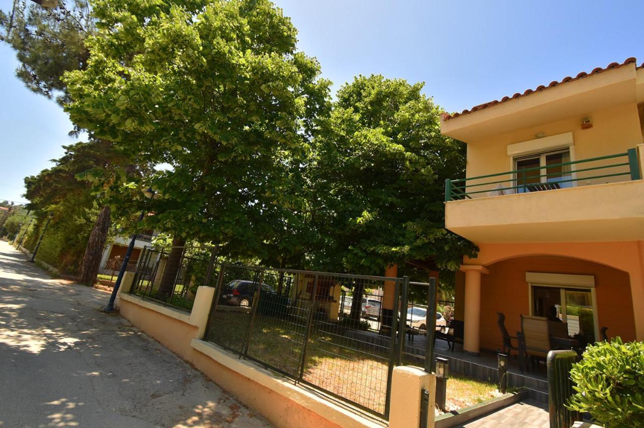 Nena Sea Side Maisonette, Holiday home