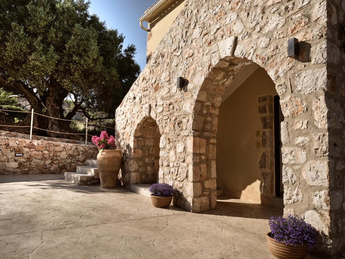 Holiday home Dounias Village - Traditional Architecture & Modern Luxury Korithion