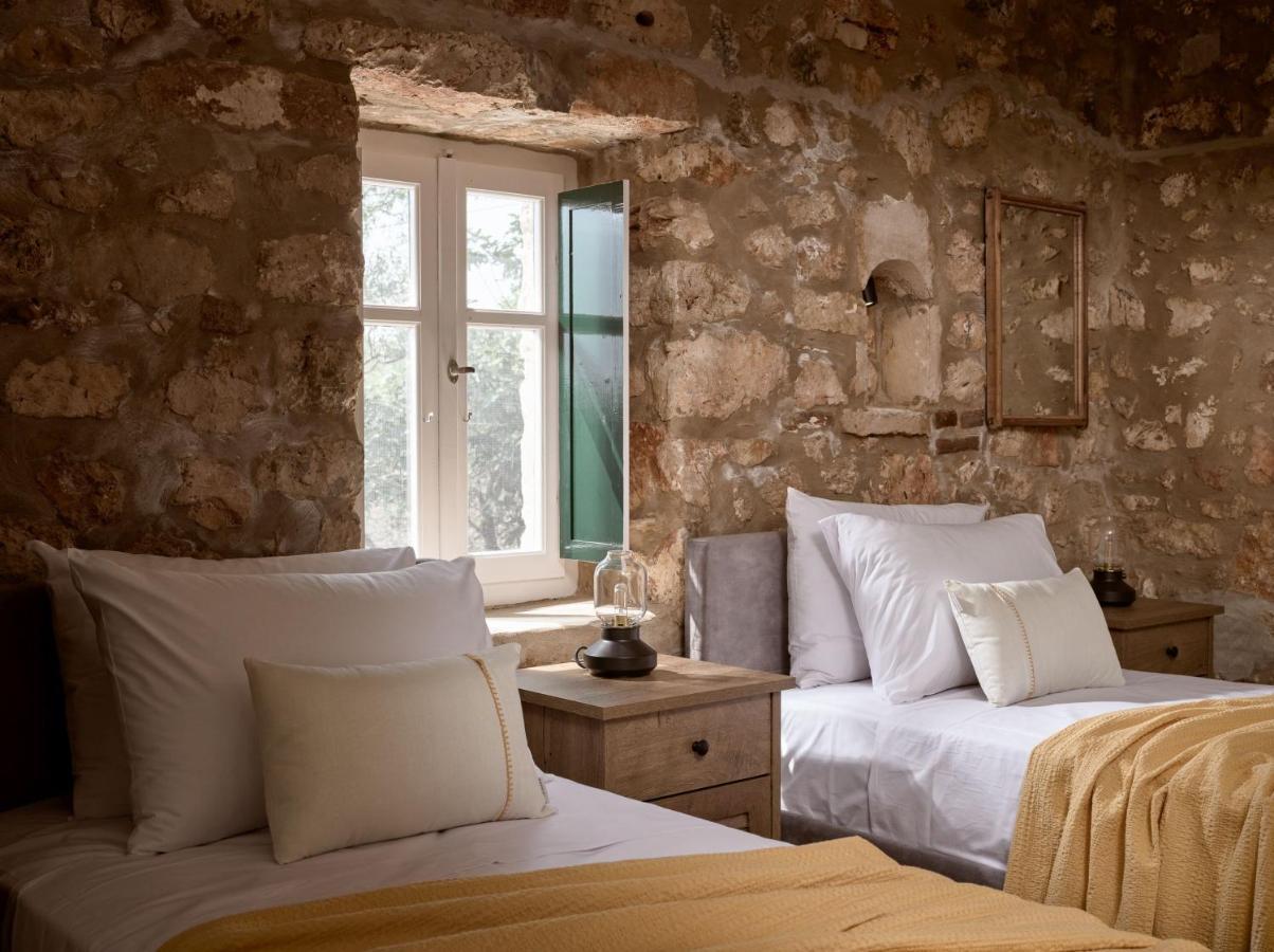 Dounias Village - Traditional Architecture & Modern Luxury Holiday home