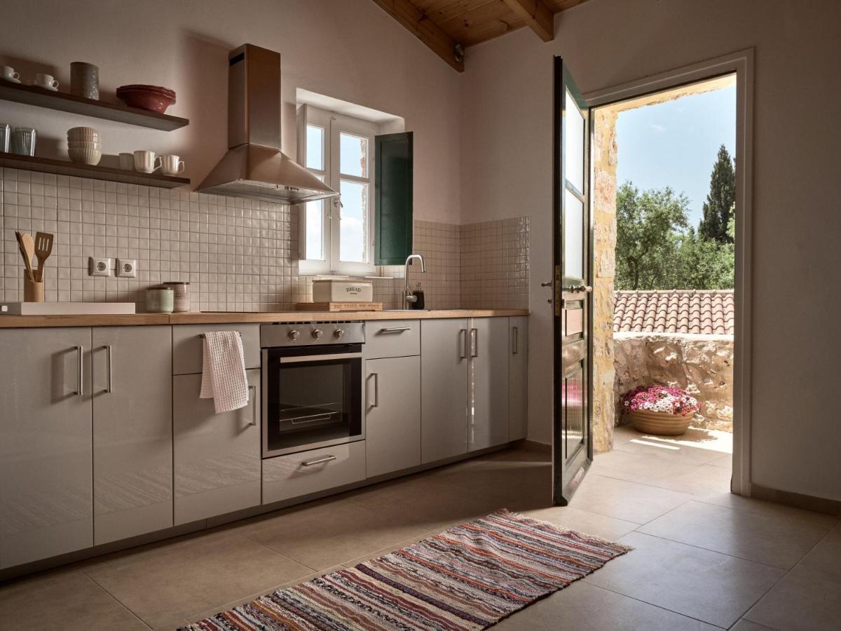 Dounias Village - Traditional Architecture & Modern Luxury Korithion