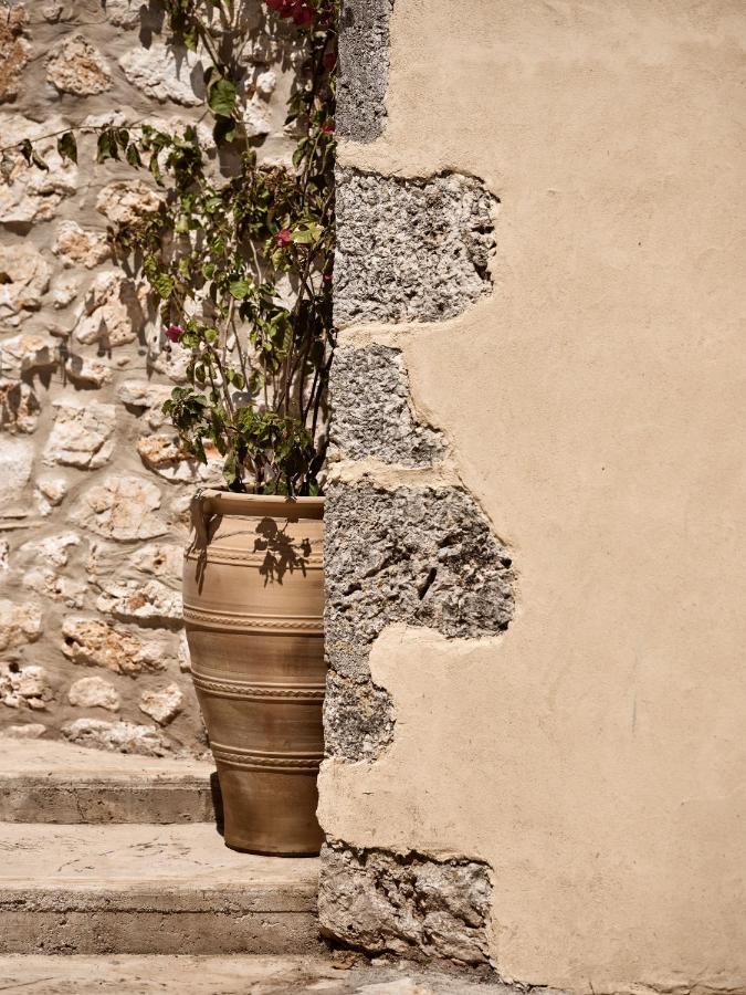 Dounias Village - Traditional Architecture & Modern Luxury Korithion
