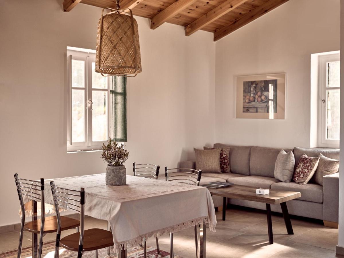 Dounias Village - Traditional Architecture & Modern Luxury Holiday home Korithion
