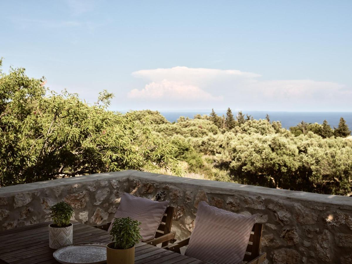 Holiday home Dounias Village - Traditional Architecture & Modern Luxury *
