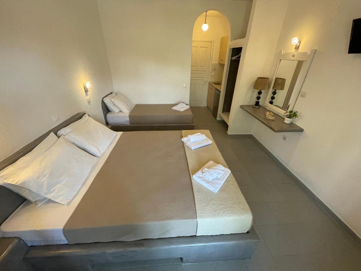 Astri Hotel *