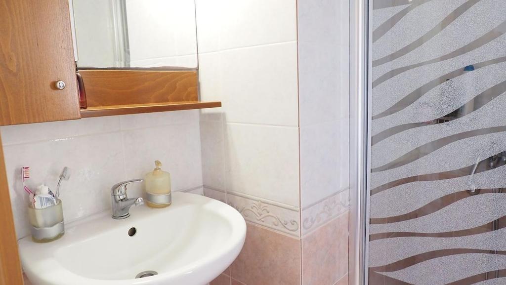 Yades Elegant 2 Minutes Away From The Holiday home Kallithea (Chalkidiki)