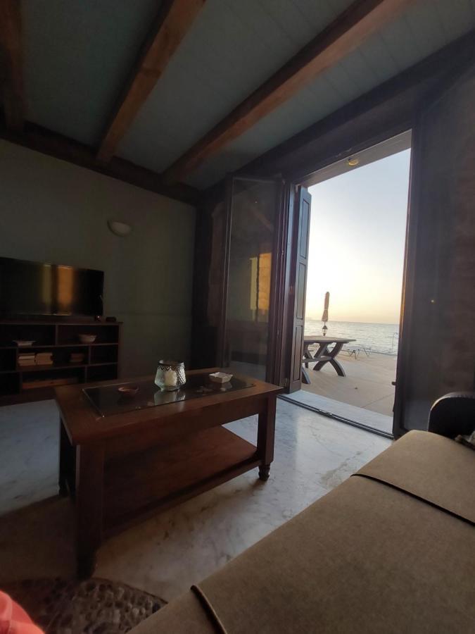 Volakas Beachfront Villa Rethymno (Crete)