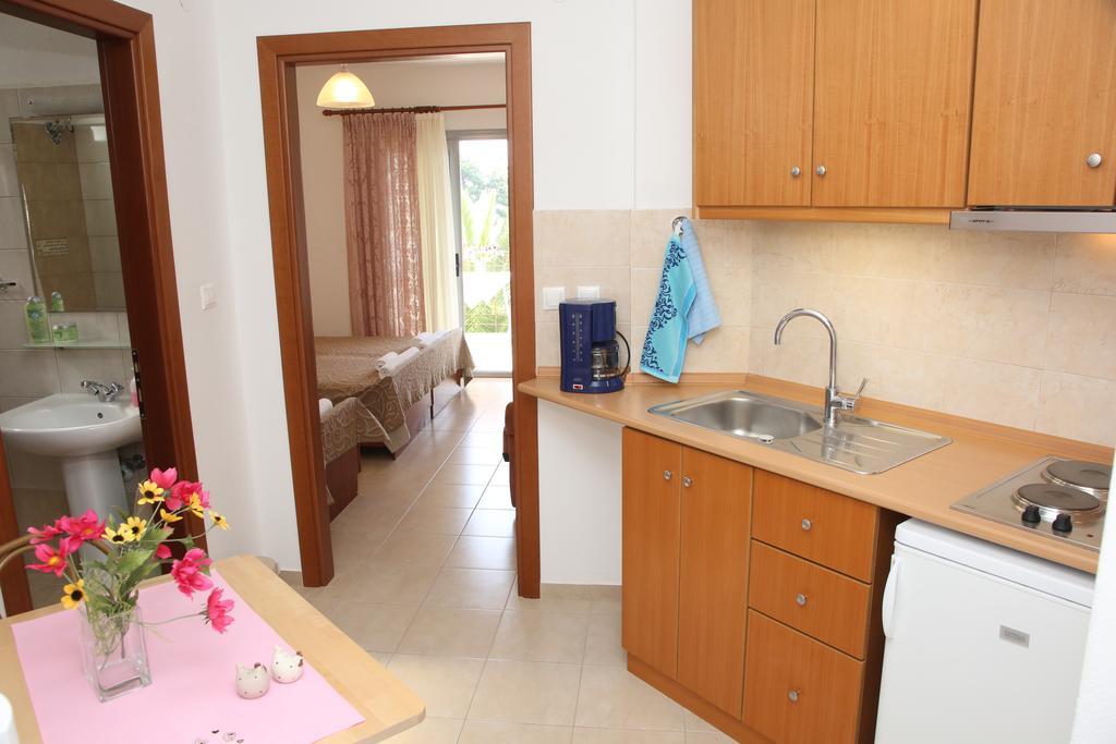 Aparthotel Kastoria Hanioti