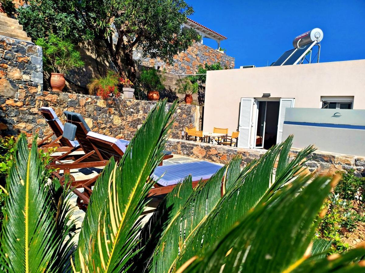 Aparthotel Kavousanos