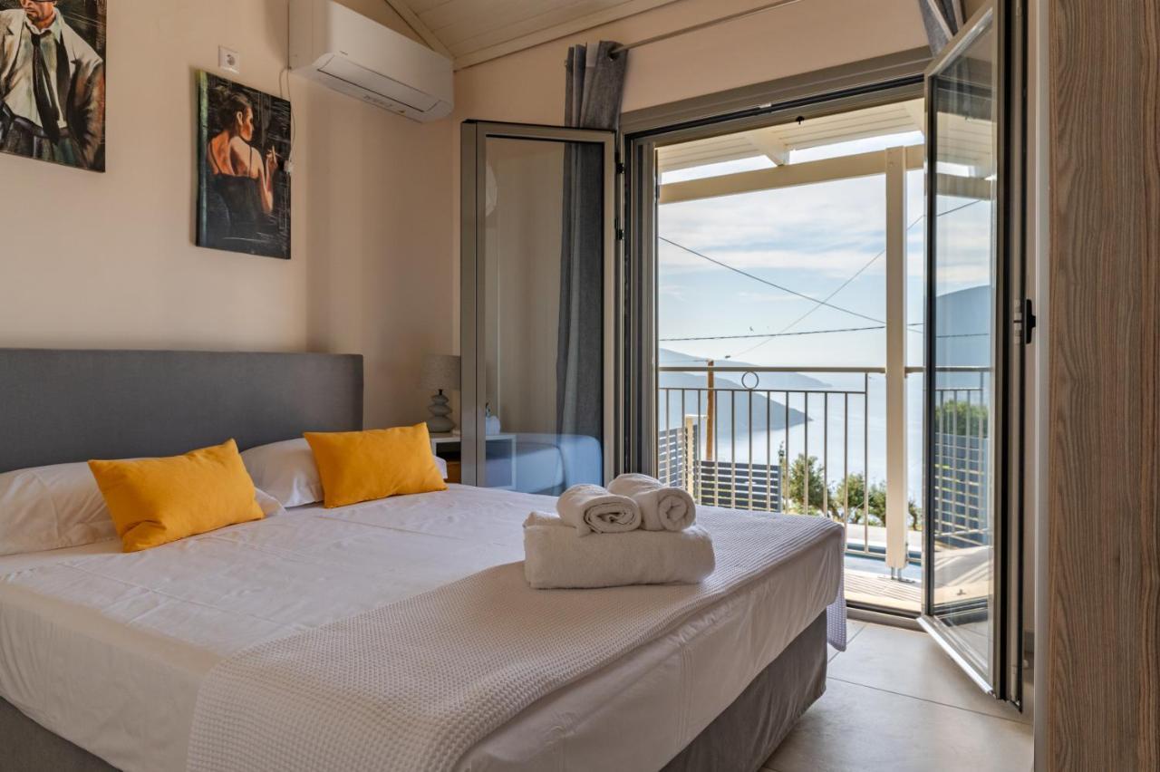 Villa Athina *