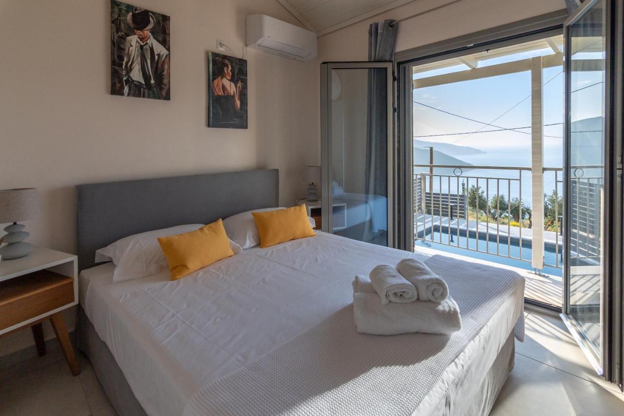 Villa Athina *