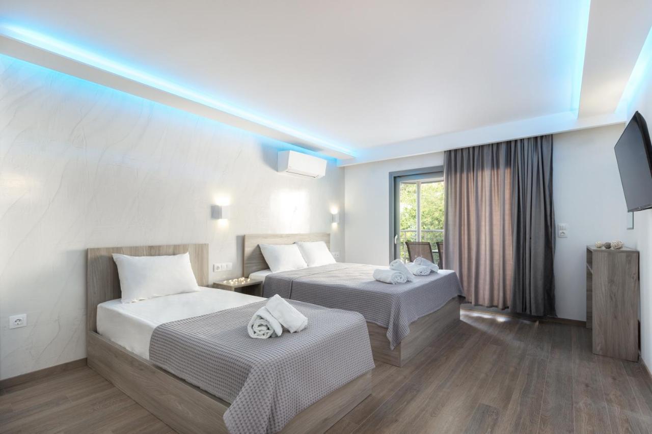 Summer In Aparthotel Polychrono